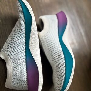 Allbirds White and Teal Sneakers with Purple Details